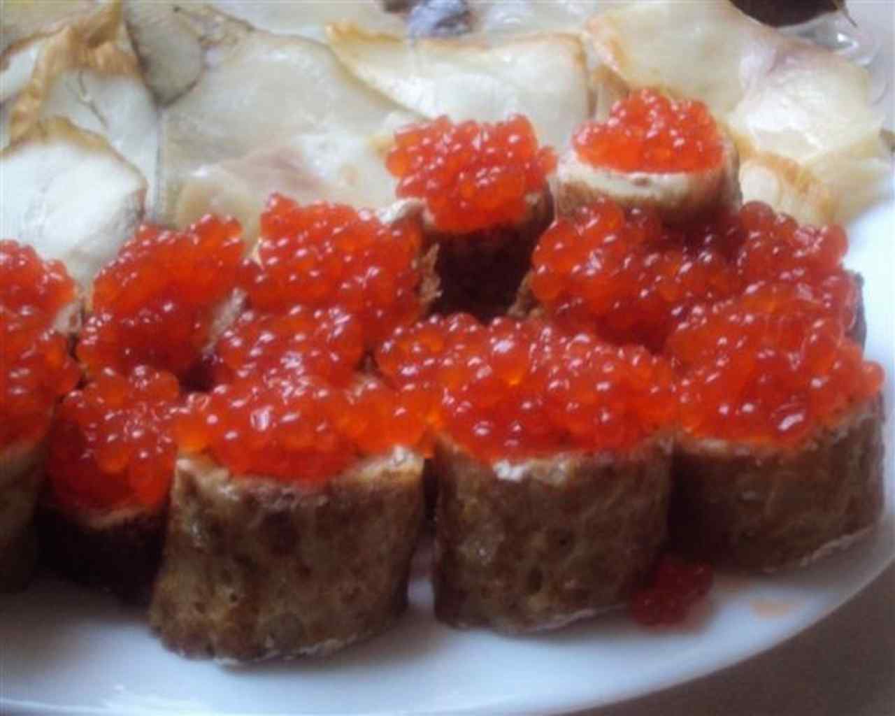Utile saumon rouge caviar TM Lemberg Allemagne